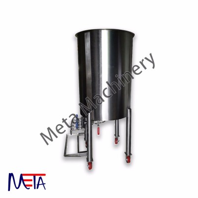 Liquid Storage Tank with Filling Nozzle, Liquid Filling Tank Malaysia, Manual Filling Tank